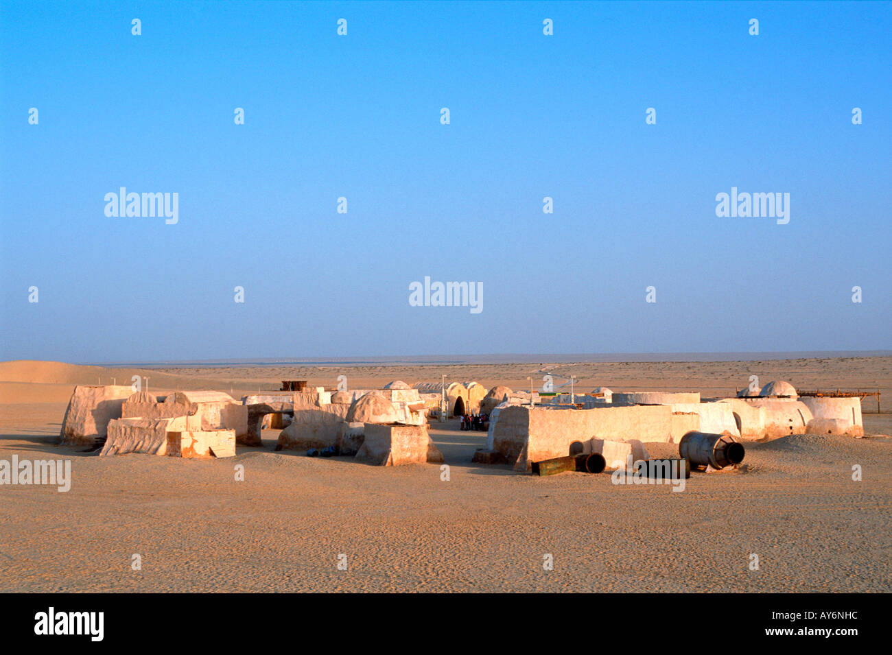 La Tunisia Il Sud Chott el Jerid Regione Nefta Dintorni Onk Jemel sito scenario film Starwars Foto Stock