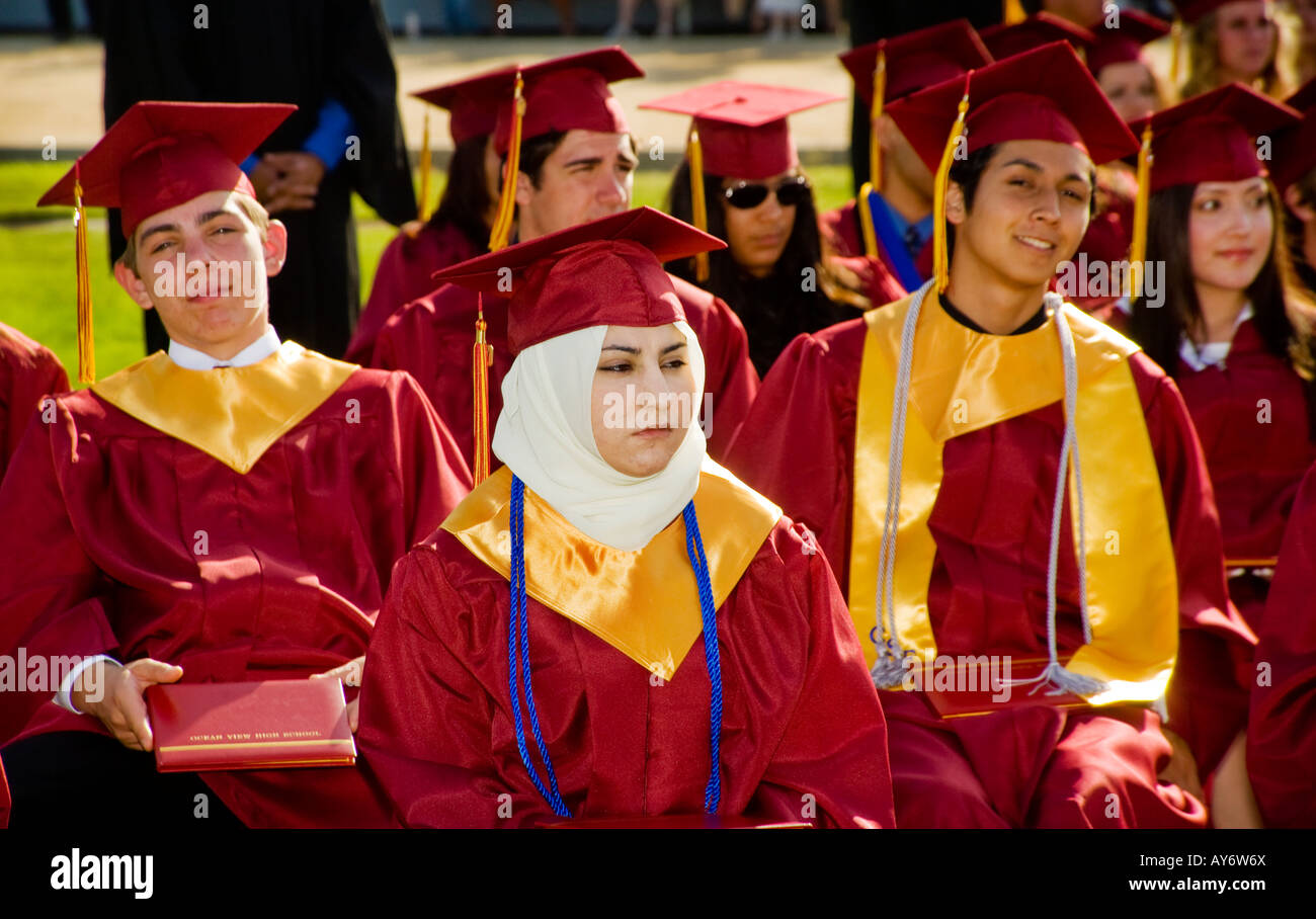 Musulmani di alta scuola senior presso la laurea in California Foto Stock
