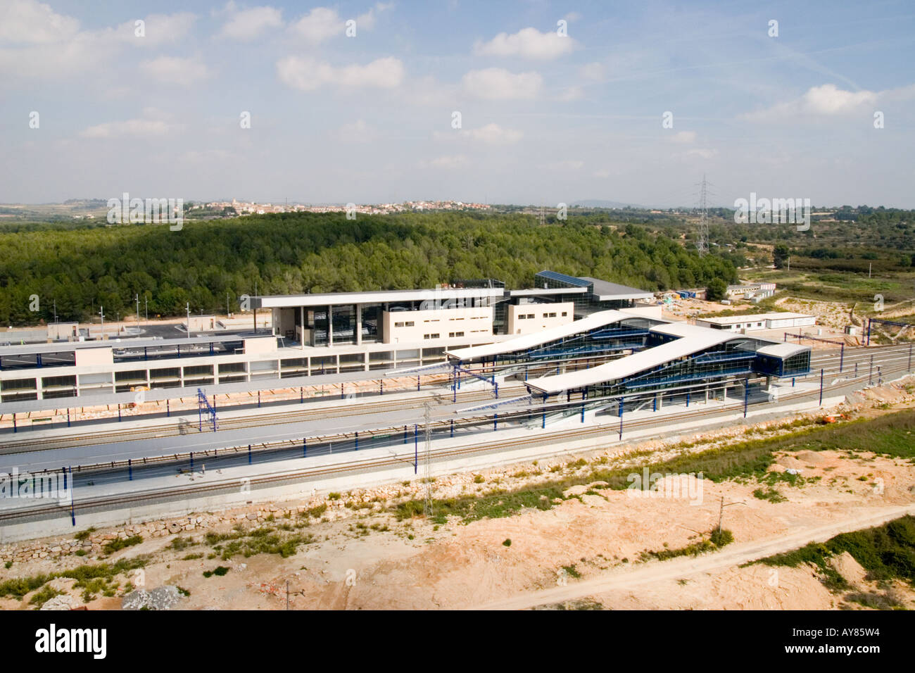 Vista aerea di Ave ad alta velocità ferroviaria spagnola stazione in Tarragona Catalogna Spagna Foto Stock