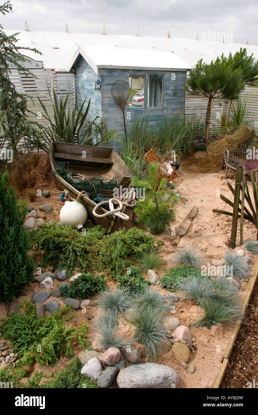 Regno Unito Cheshire Knutsford Tatton Hall RHA Flower Show Matthews Garden Center beach garden Foto Stock