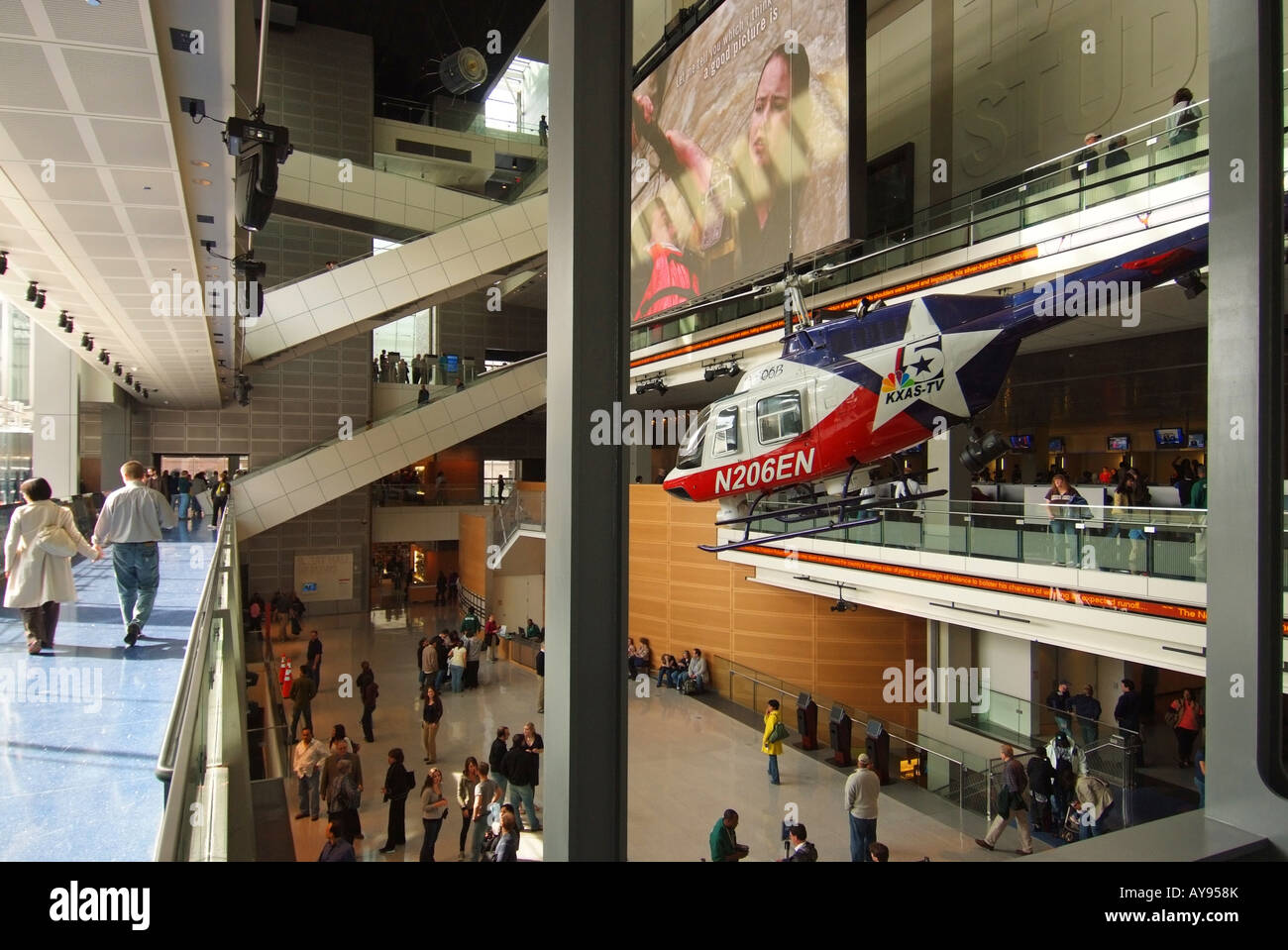 Stati Uniti Washington DC Newseum museo aperto nel mese di aprile 2008 dedicata alla storia delle news media Pennsylvania Avenue Foto Stock