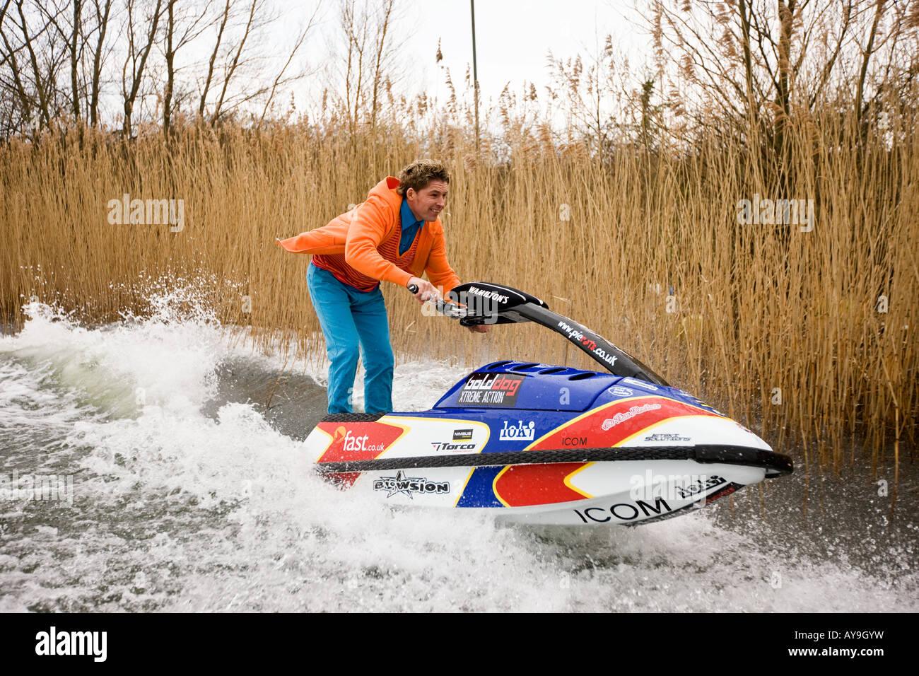 Paul Martin jet ski con la velocità e la concentrazione Foto Stock