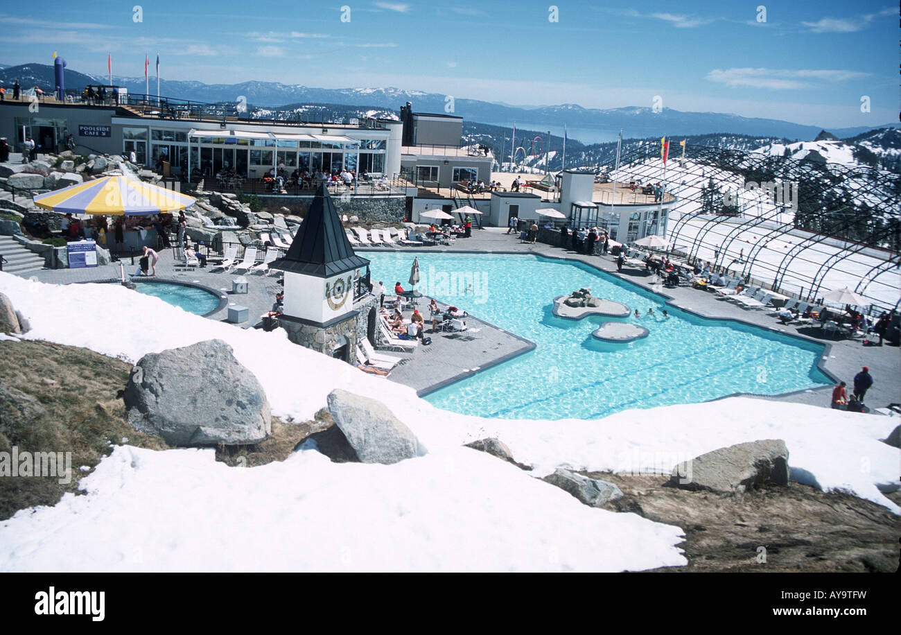 Piscina presso Squaw Valley in California Foto Stock