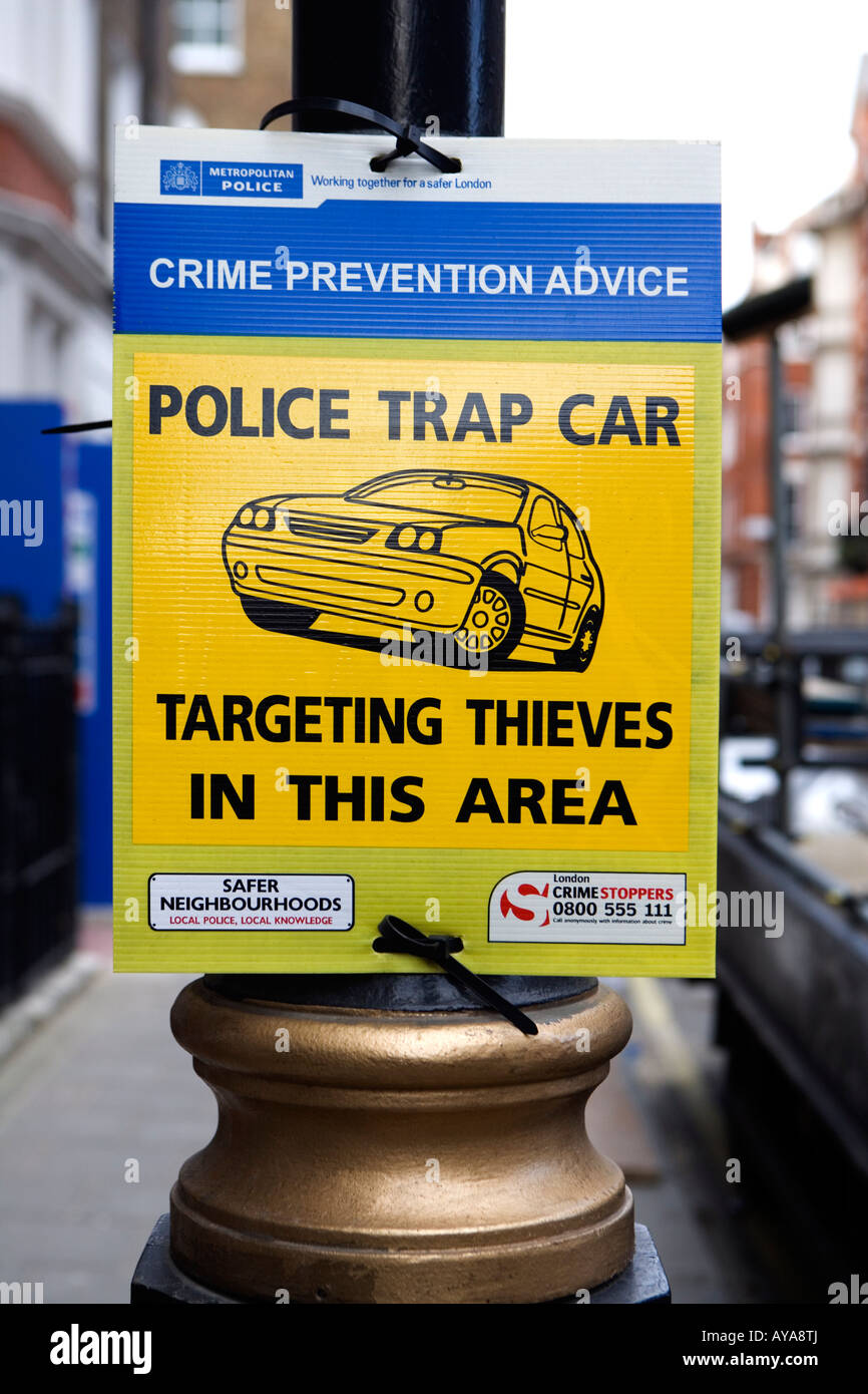 Avviso della polizia di sicurezza auto Londra Foto Stock