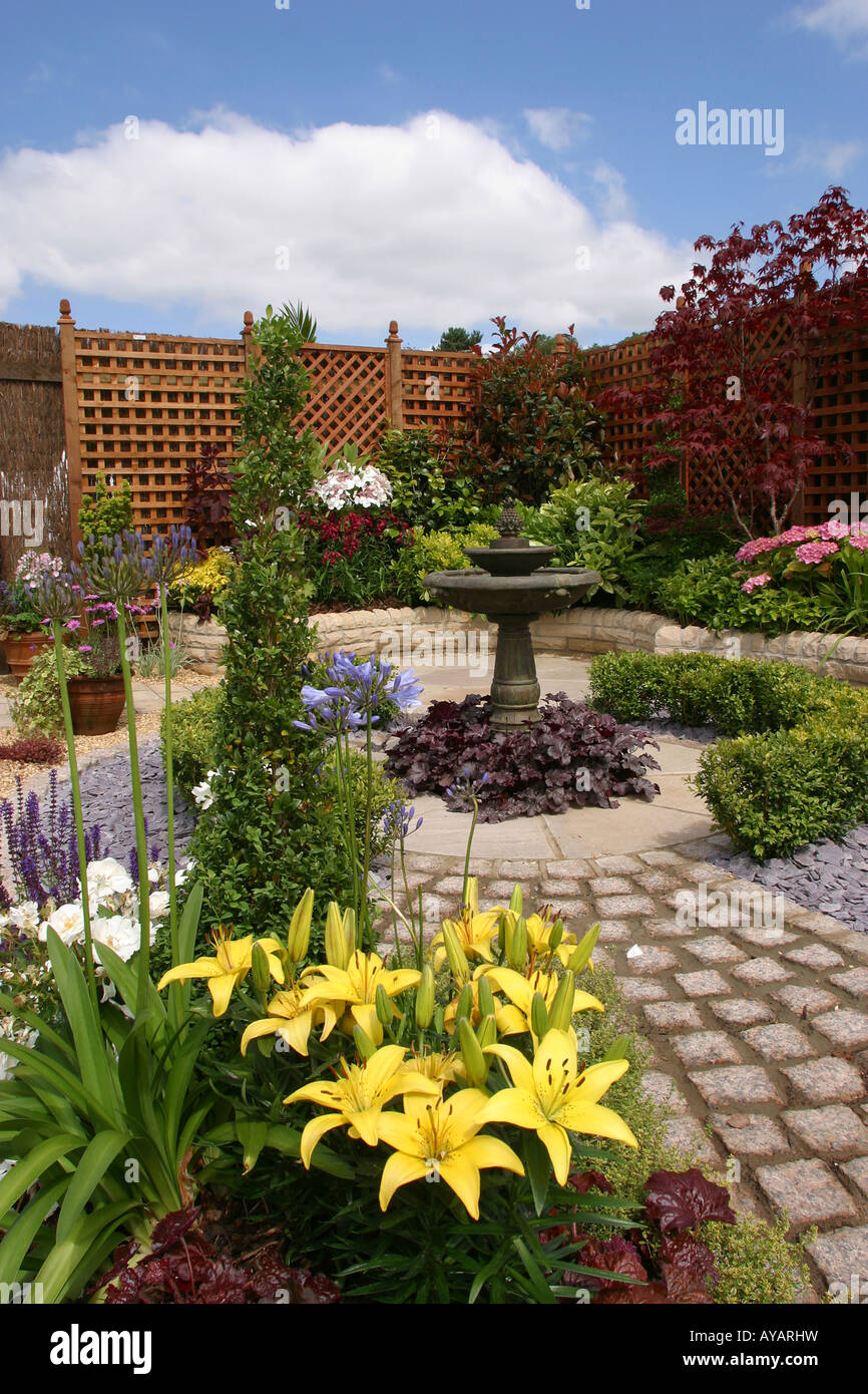 Regno Unito Cheshire Knutsford Tatton Hall RHS Flower Show torna al giardino sul retro dettaglio Foto Stock