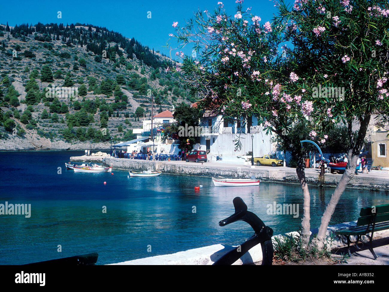 Assos harbour Kefalonia in Grecia Foto Stock