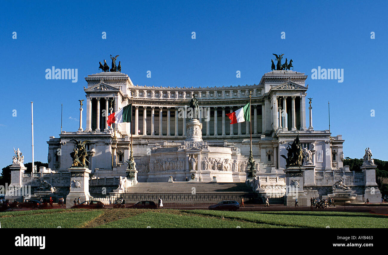 Monumento a Vittorio Emanuele a Roma. Il primo re d'Italia anche la tomba del Soldato sconosciuto. Foto Stock