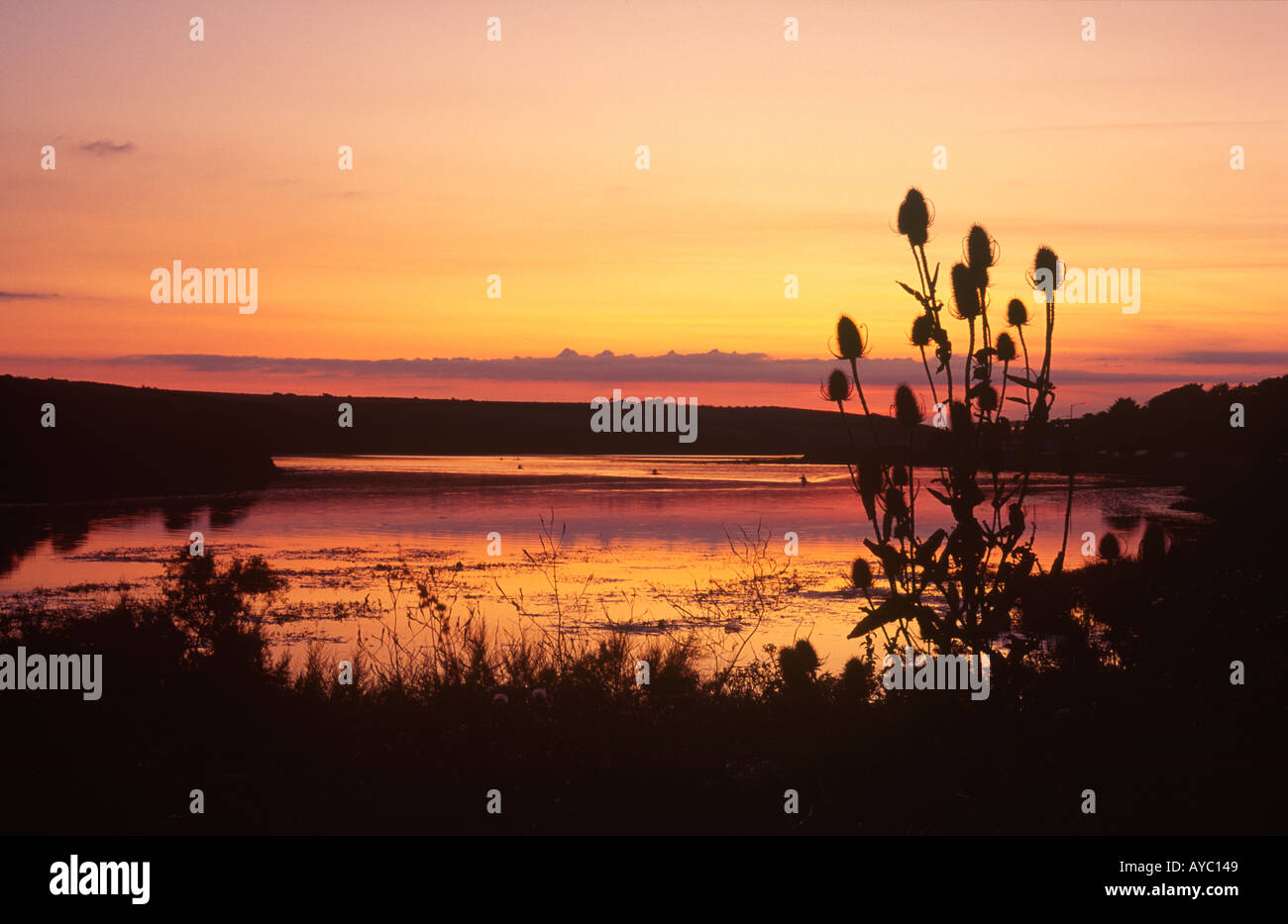 Fiume Gannel Sunset Silhouette Newquay Cornwall Inghilterra REGNO UNITO Foto Stock