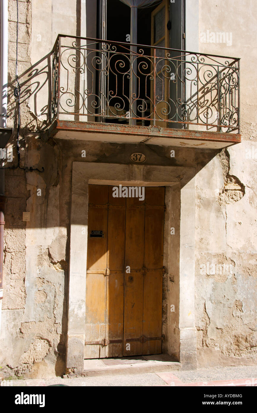 Tipica finestra francese con balcone Foto Stock