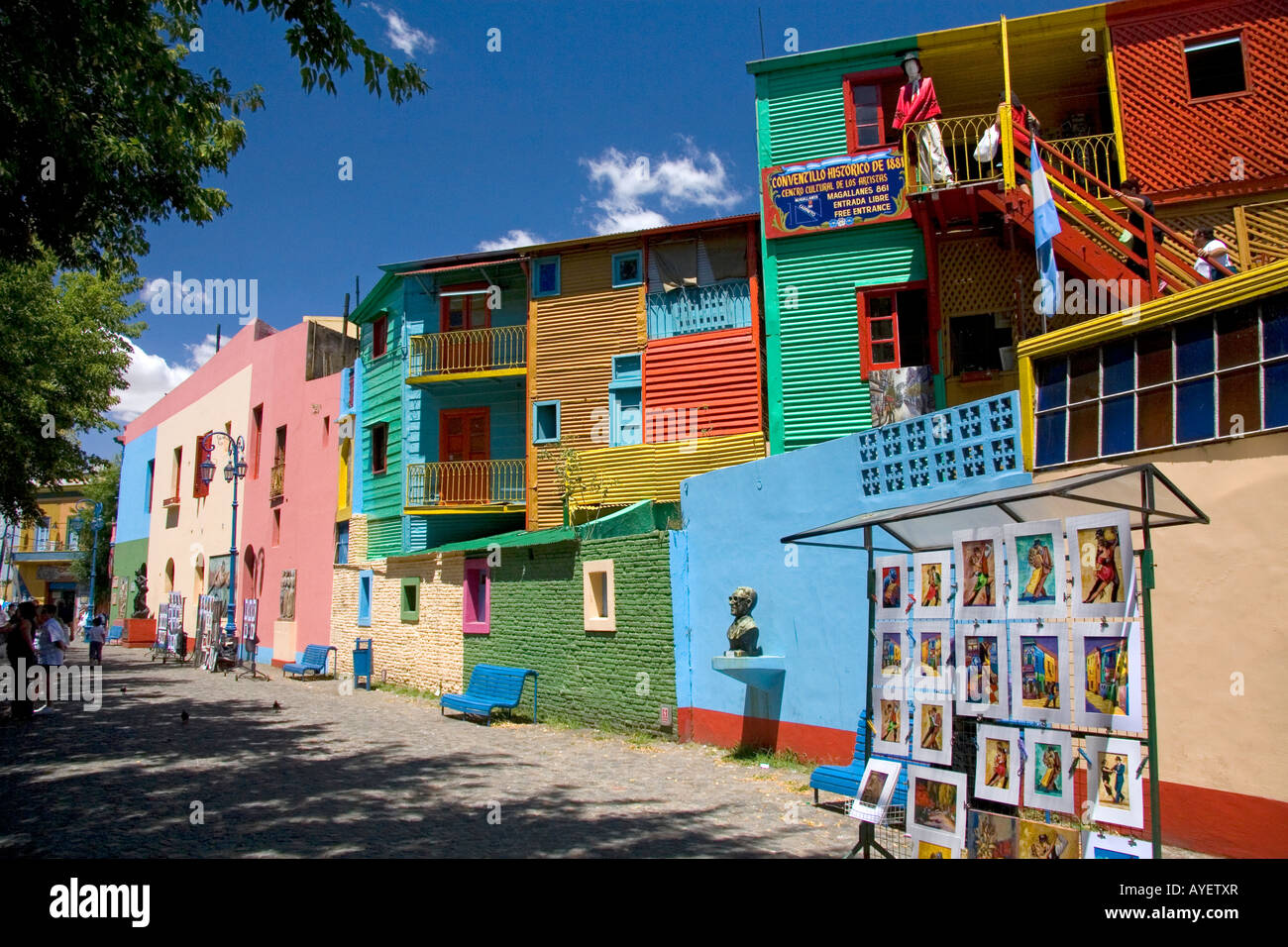 Gli edifici colorati lungo il Caminito del La Boca barrio di Buenos Aires Argentina Foto Stock