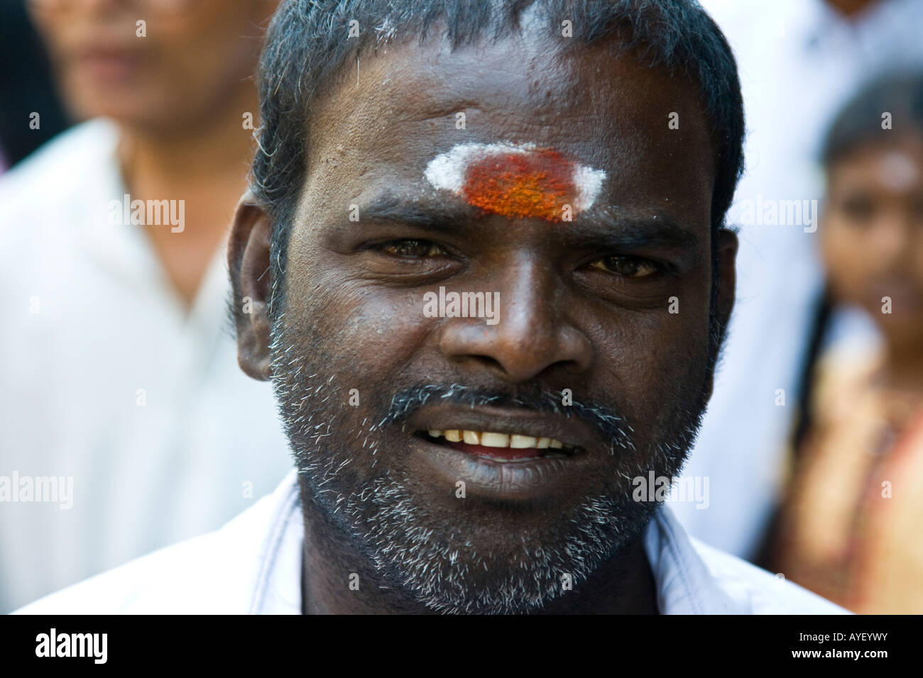 Uomo indù presso Sri Meenakshi tempio indù di Madurai India del Sud Foto Stock