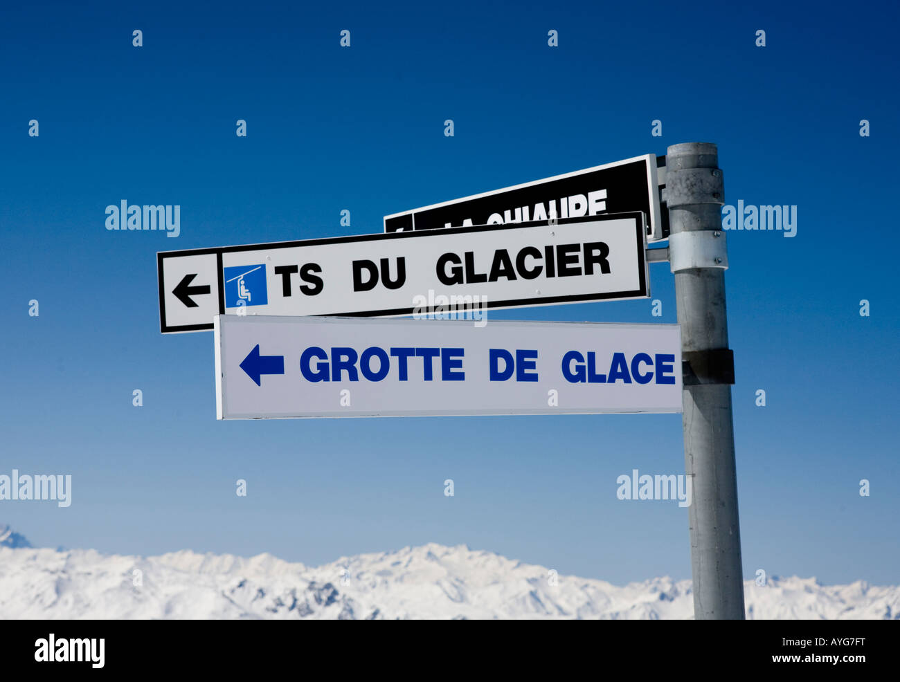 Cartello indicatore sulla pista a La Plagne Alpi Francesi Francia Europa Foto Stock