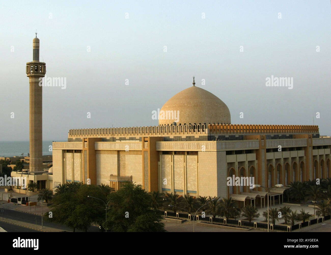 Grande Moschea di Kuwait City Kuwait lungo il Golfo Persico del Mare Arabico Foto Stock
