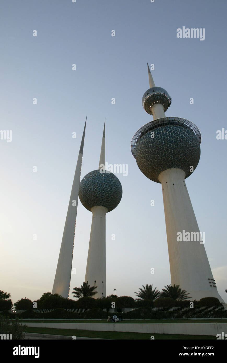 Il Kuwait Towers observation deck ristorante e torri d'acqua sul lungomare di Kuwait City lungo il Golfo Persico del Foto Stock