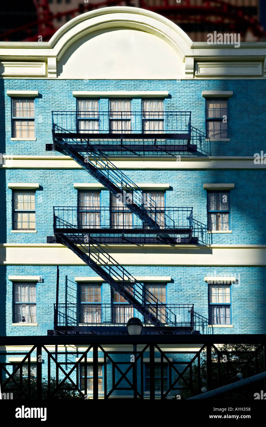 Vecchio stile anni trenta New York City Apartment building - tre loft story Foto Stock