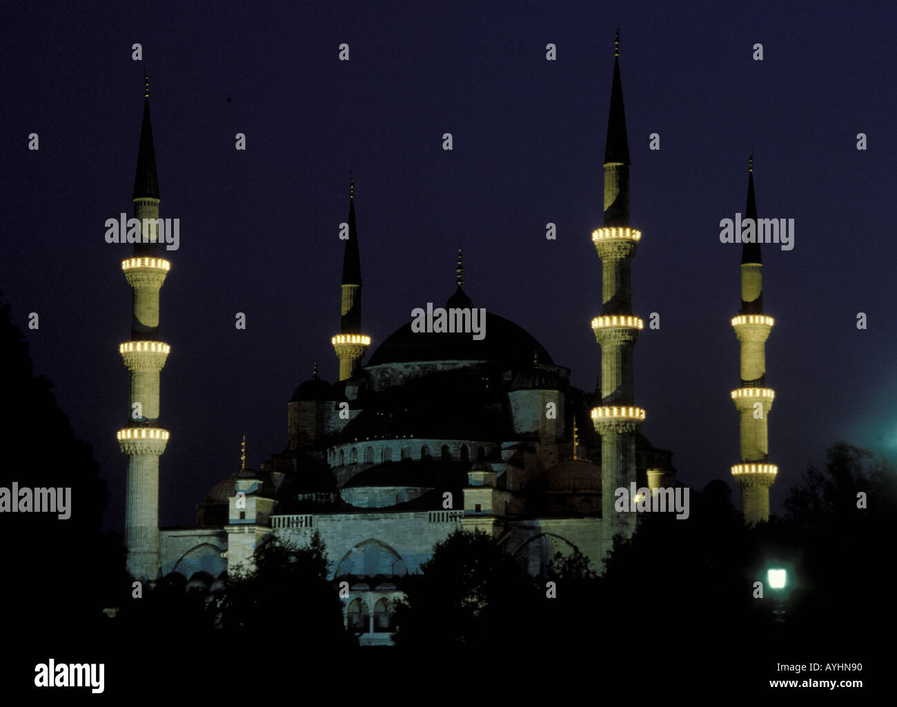 Die Sultan Ahmet Blaue Moschee in Istanbul bei Nacht Foto Stock