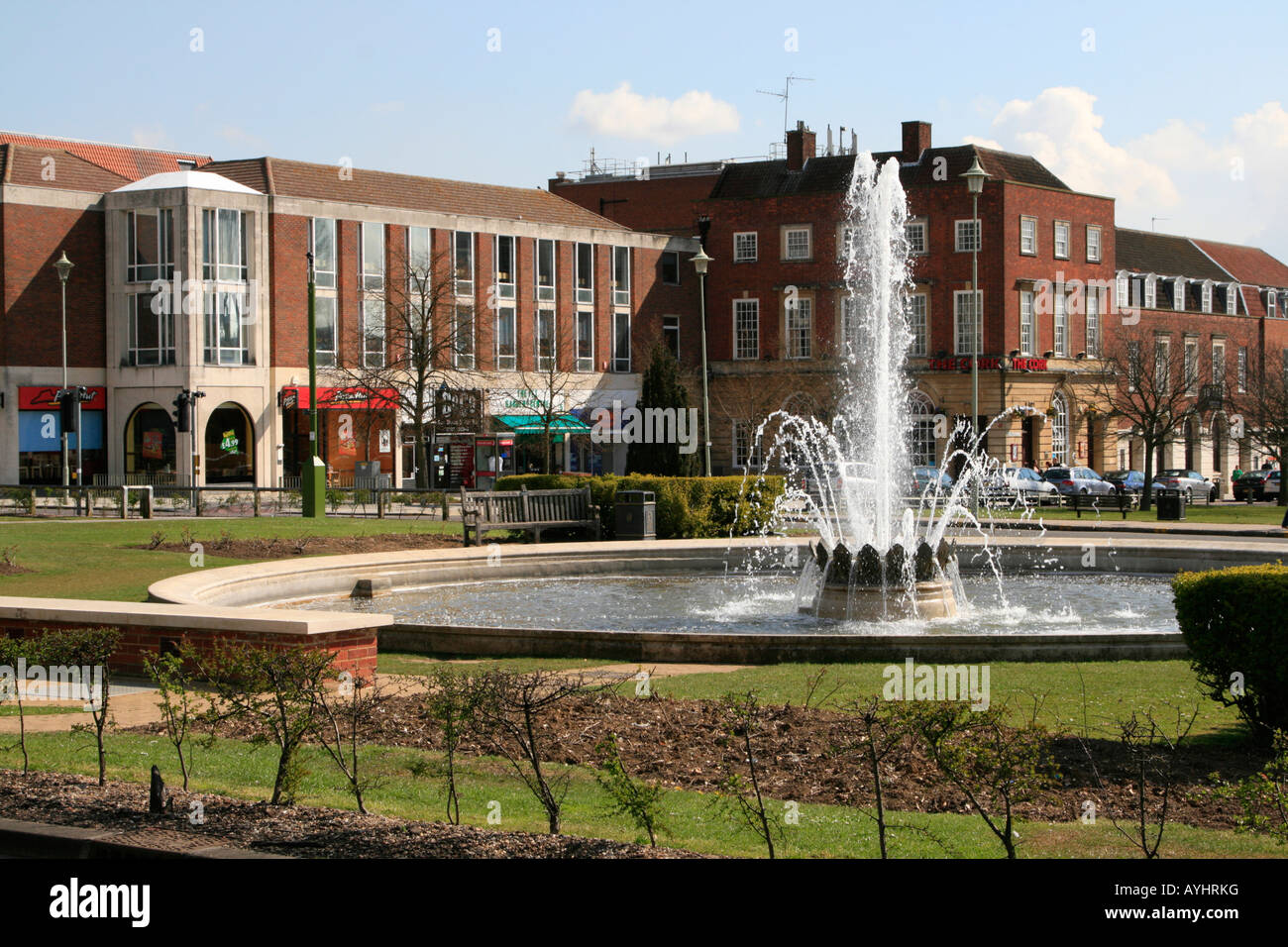 Fontana di acqua Welwyn Garden City ben stabiliti dal centro città Hertfordshire, Inghilterra Foto Stock