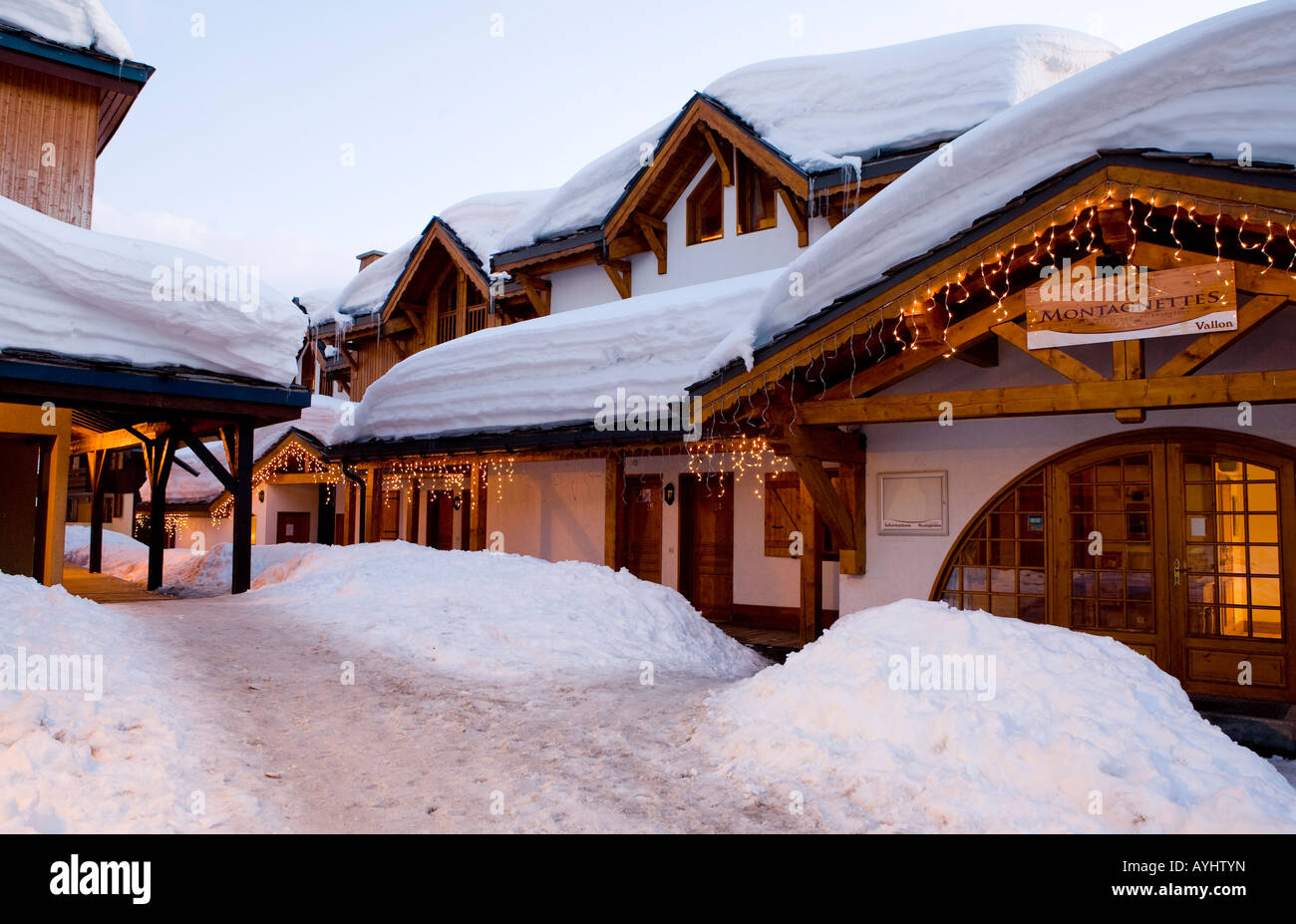 Belle Plagne al tramonto La Plagne Alpi Francesi Francia Europa Foto Stock