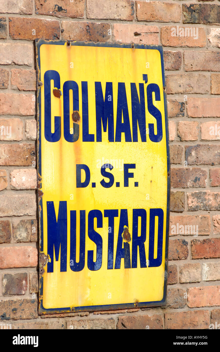 Blists Hill cittadina vittoriana in Telford Shropshire smalto pubblicità segno per la senape Colmans Foto Stock
