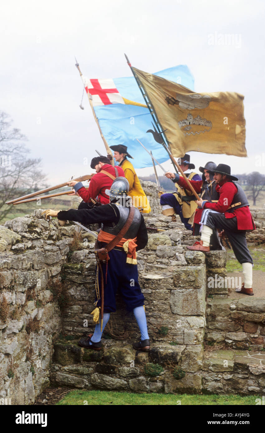 Castello di Helmsley Guerra Civile Inglese rievocazione storica la