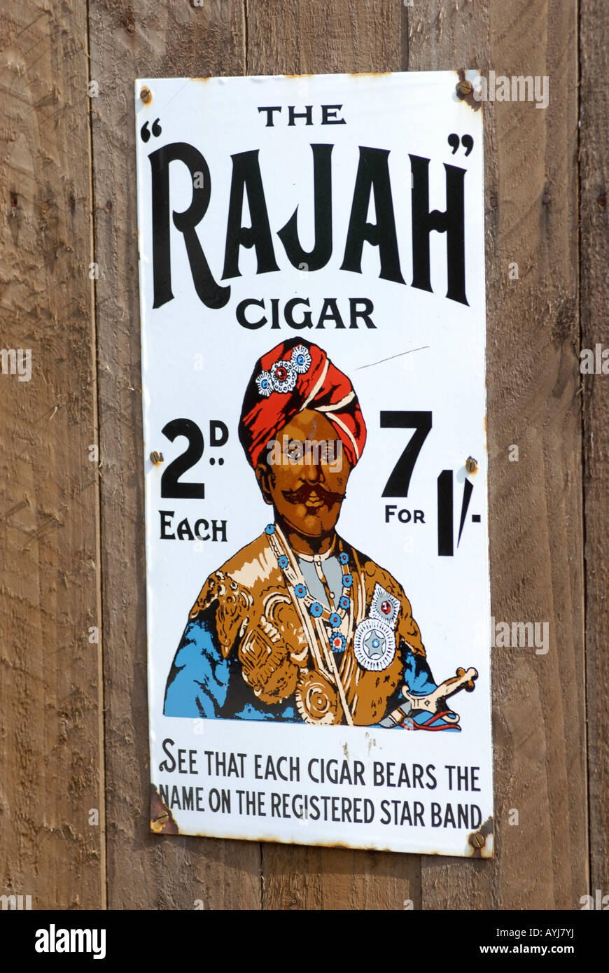 Blists Hill cittadina vittoriana in Telford Shropshire smalto pubblicità segno per il Rajah di sigari Foto Stock