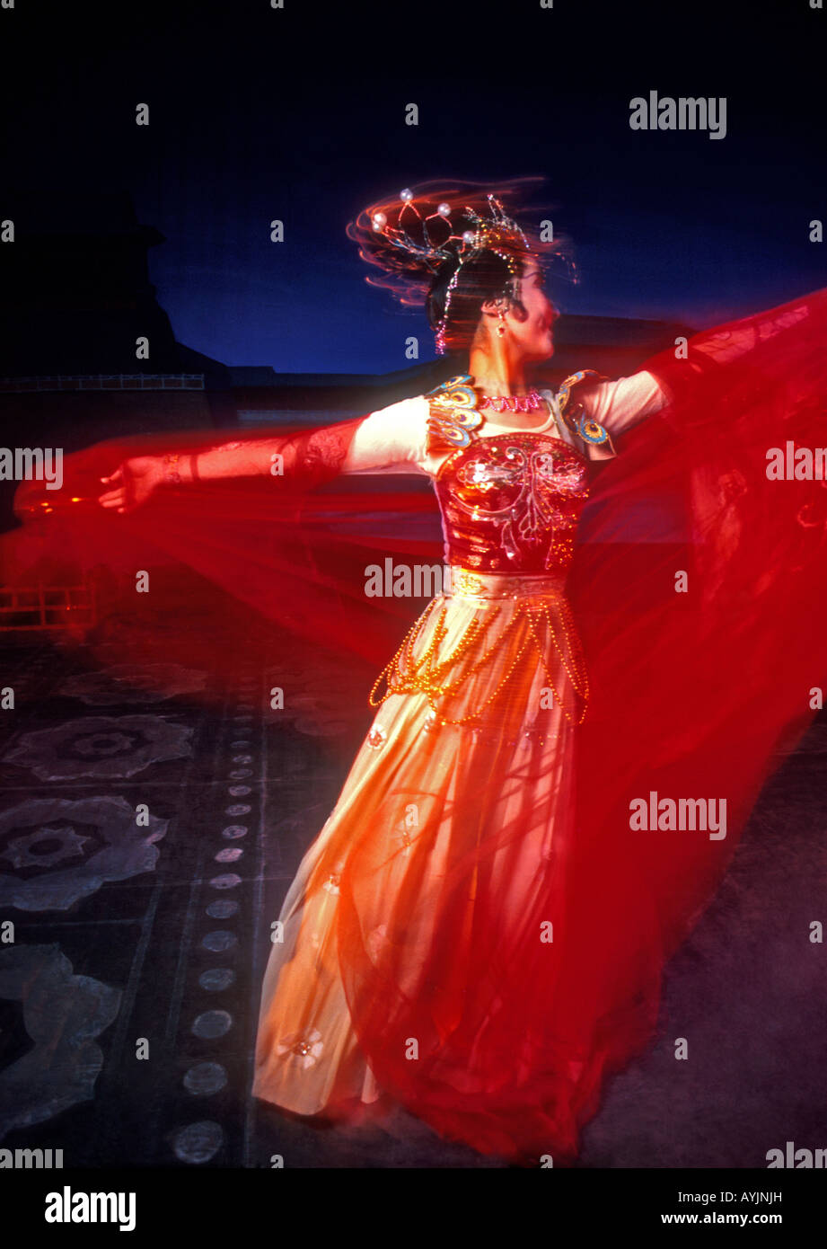 Concubina Imperiale signora Yang Guifei della Dinastia Tang performance di danza da la Via della Seta Foto Stock