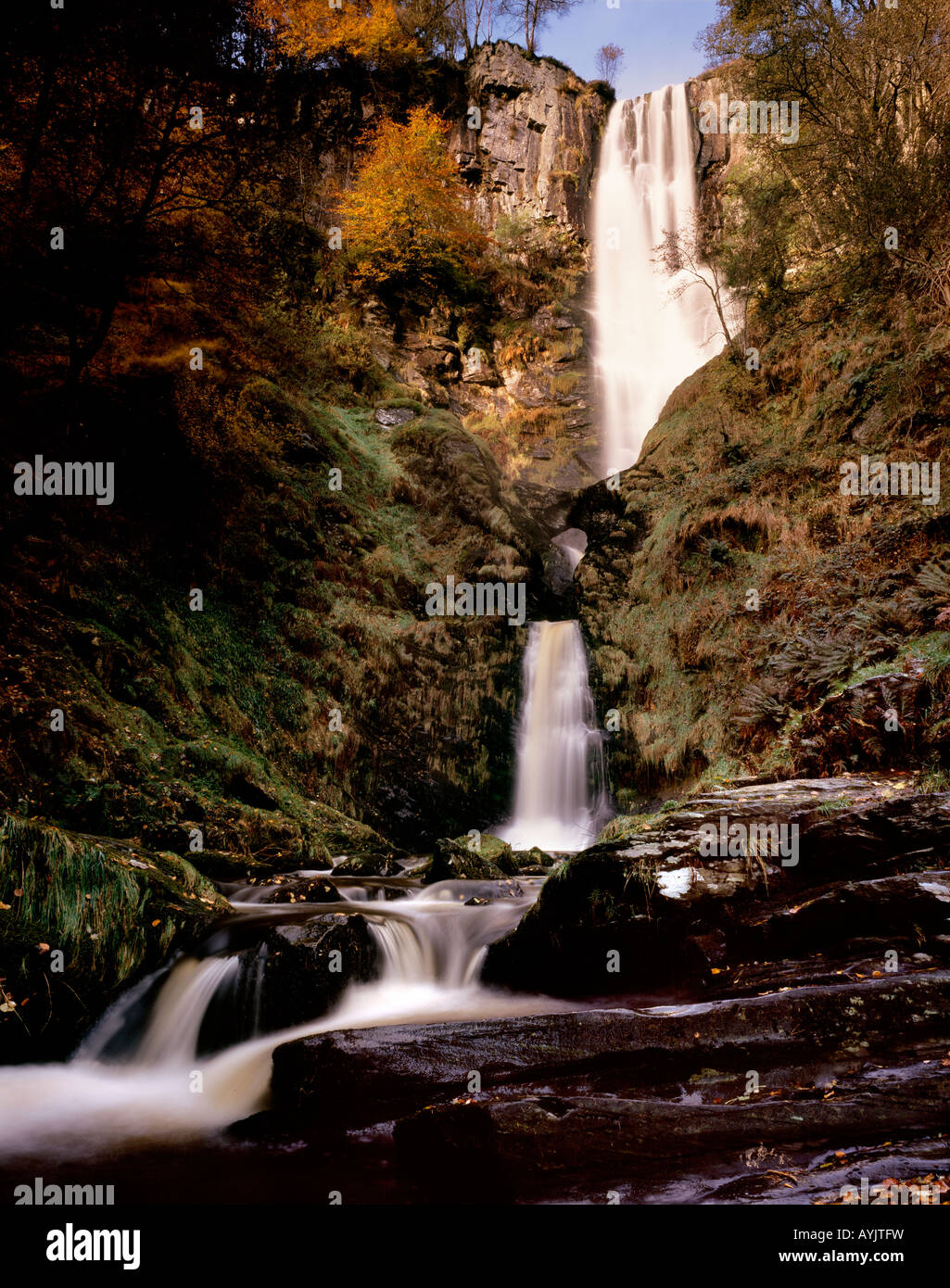 Vista autunnale di Pystyll Rhaeadr, vicino a Oswestry. Galles Foto Stock