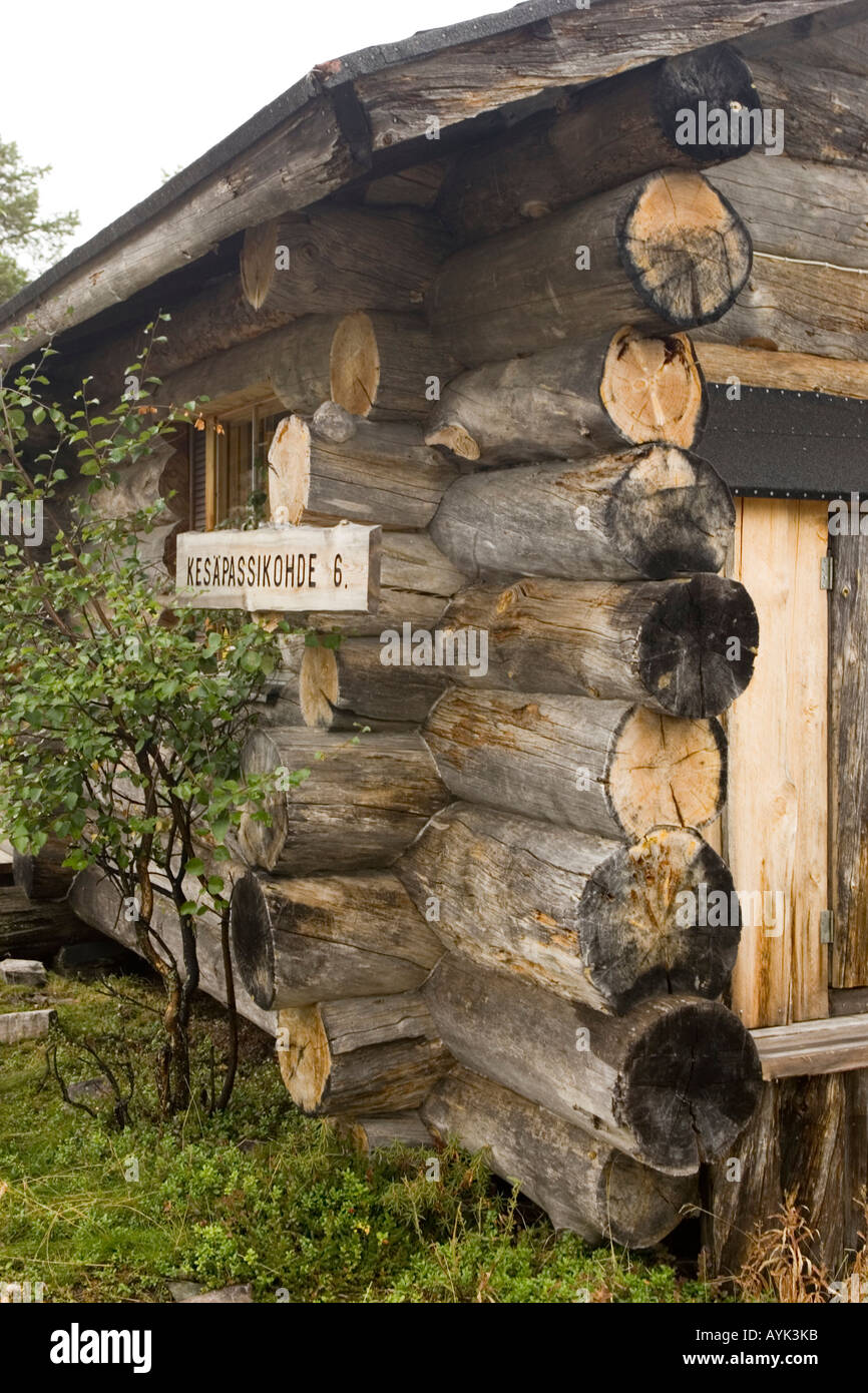 Angolo del log cabin Pyha Luosto Parco nazionale della Finlandia Foto Stock