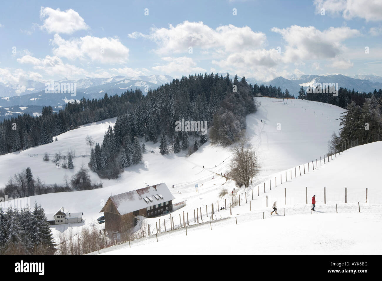 Austria Vorarlberg Bregenz vista dal monte Pfaender 1064 m sulle Alpi Foto Stock