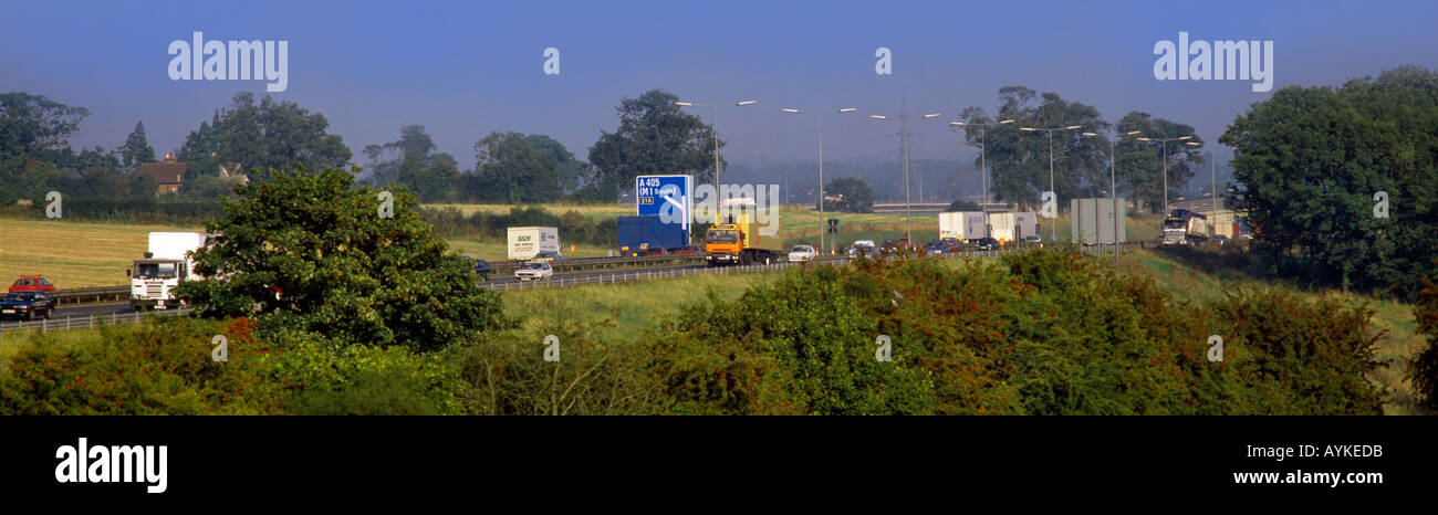 M25 Autostrada del traffico pesante Foto Stock