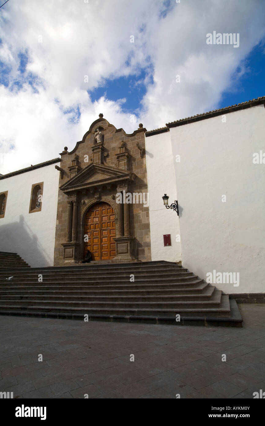 La Iglesia El Salvador in Santa Cruz Foto Stock