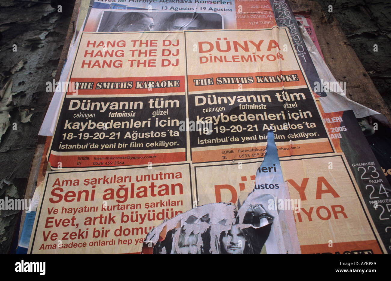 FLY inviare pubblicità arte un progetto di installazione da Phil Collins, Beyoglu, Istanbul, Turchia Foto Stock