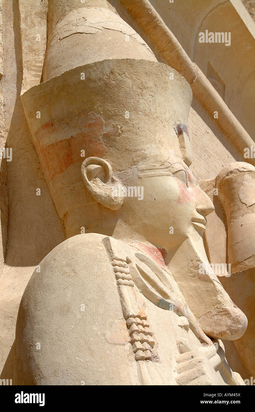 Close up della statua della regina Hatshepsut a Tebe Hatshepsut tempio, Egitto Foto Stock