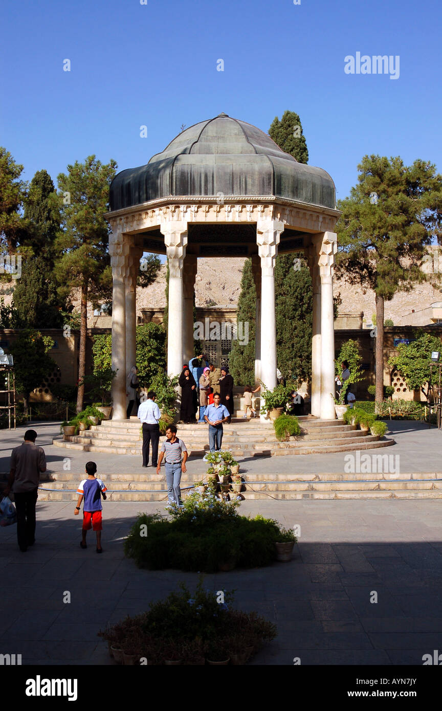 La Tomba di Hafez, Musalla giardini, Shiraz, Iran Foto Stock