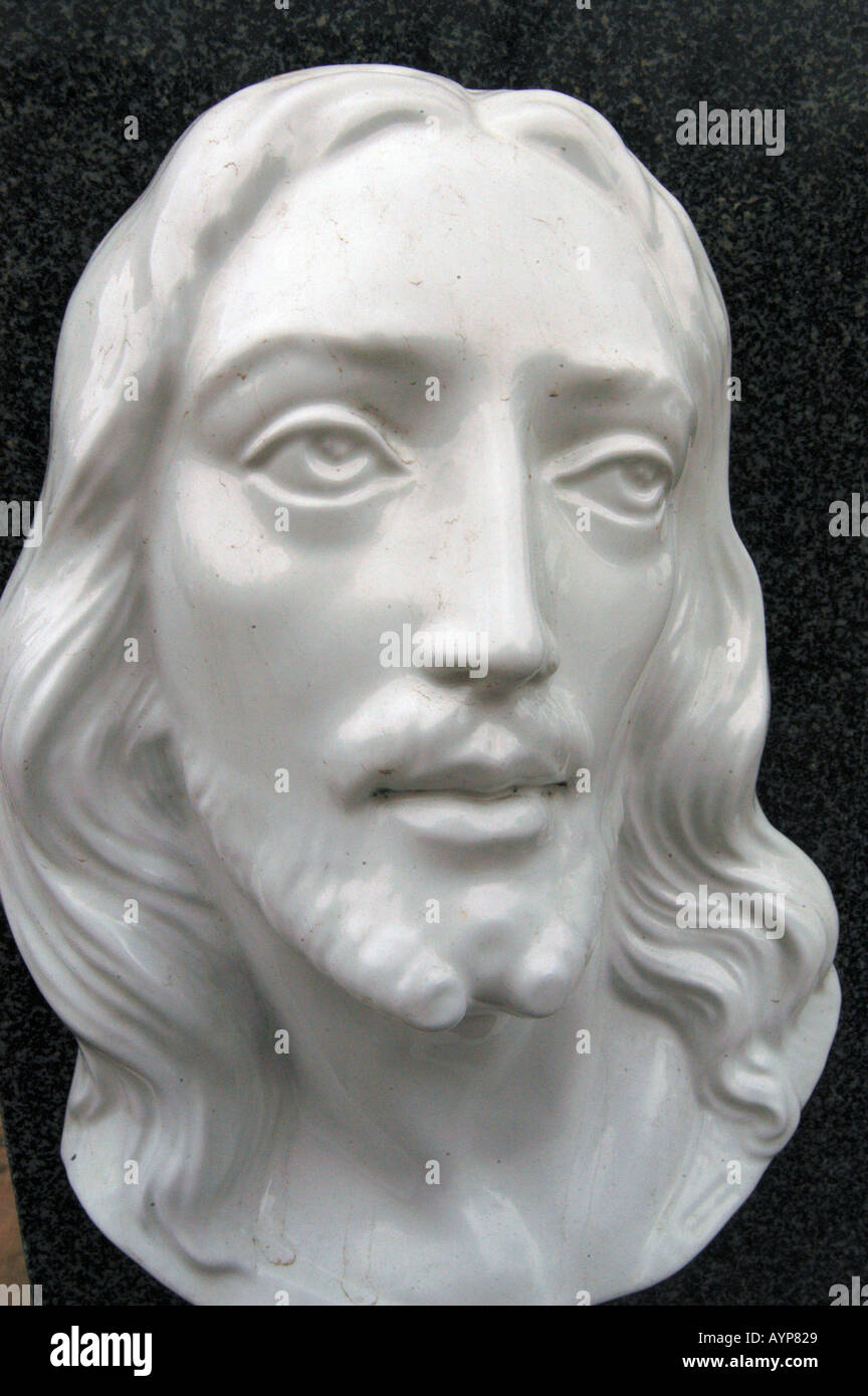 White bassorilievo close up di Gesù Cristo faccia Foto Stock