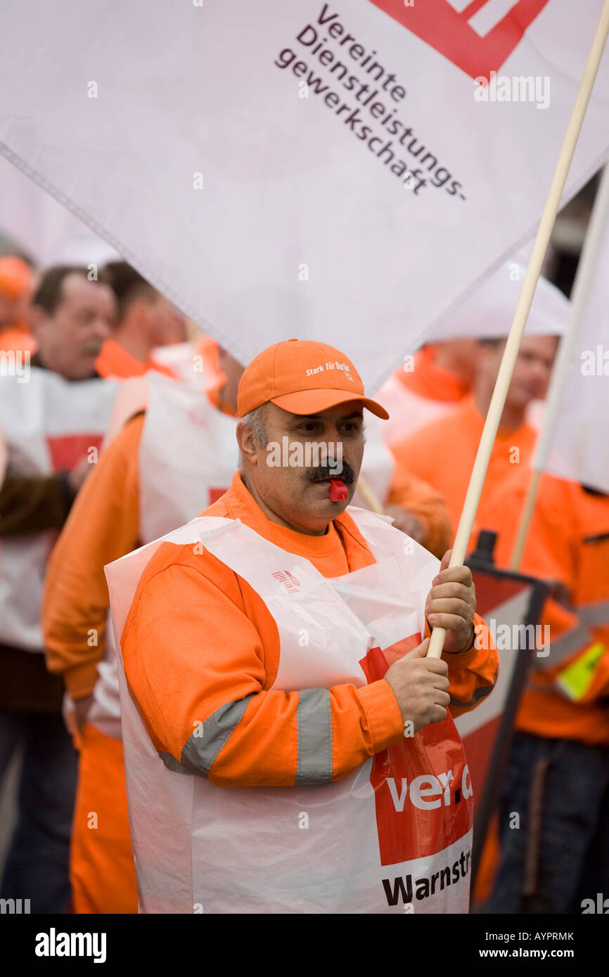 BSR e BWB acqua e rifiuti unione lavoratori walkout, sciopero dimostrazioni di Febbraio 22, 2008 a Berlino, Germania Foto Stock