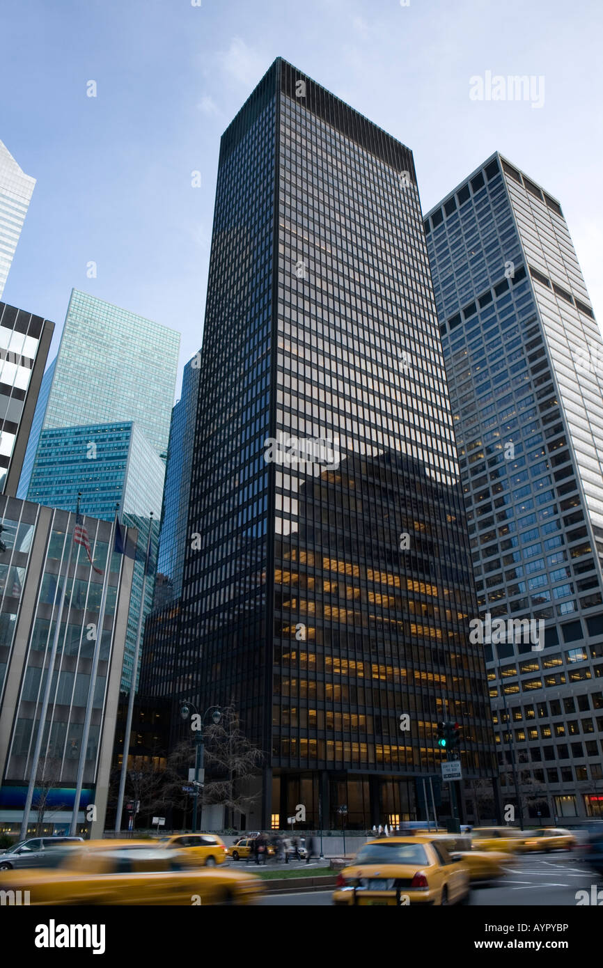 Seagram Building Midtown New York City di Mies van der Rohe e Philip Johnson International grattacielo in stile Foto Stock