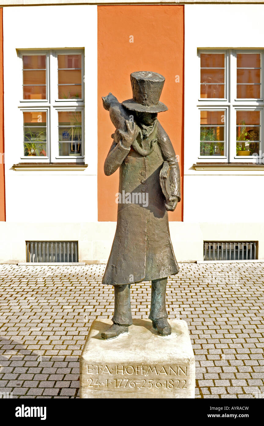 Statua di E.T.A. Hoffmann, Theaterplatz (Piazza Teatro), Bamberg, Alta Franconia, Baviera, Germania Foto Stock