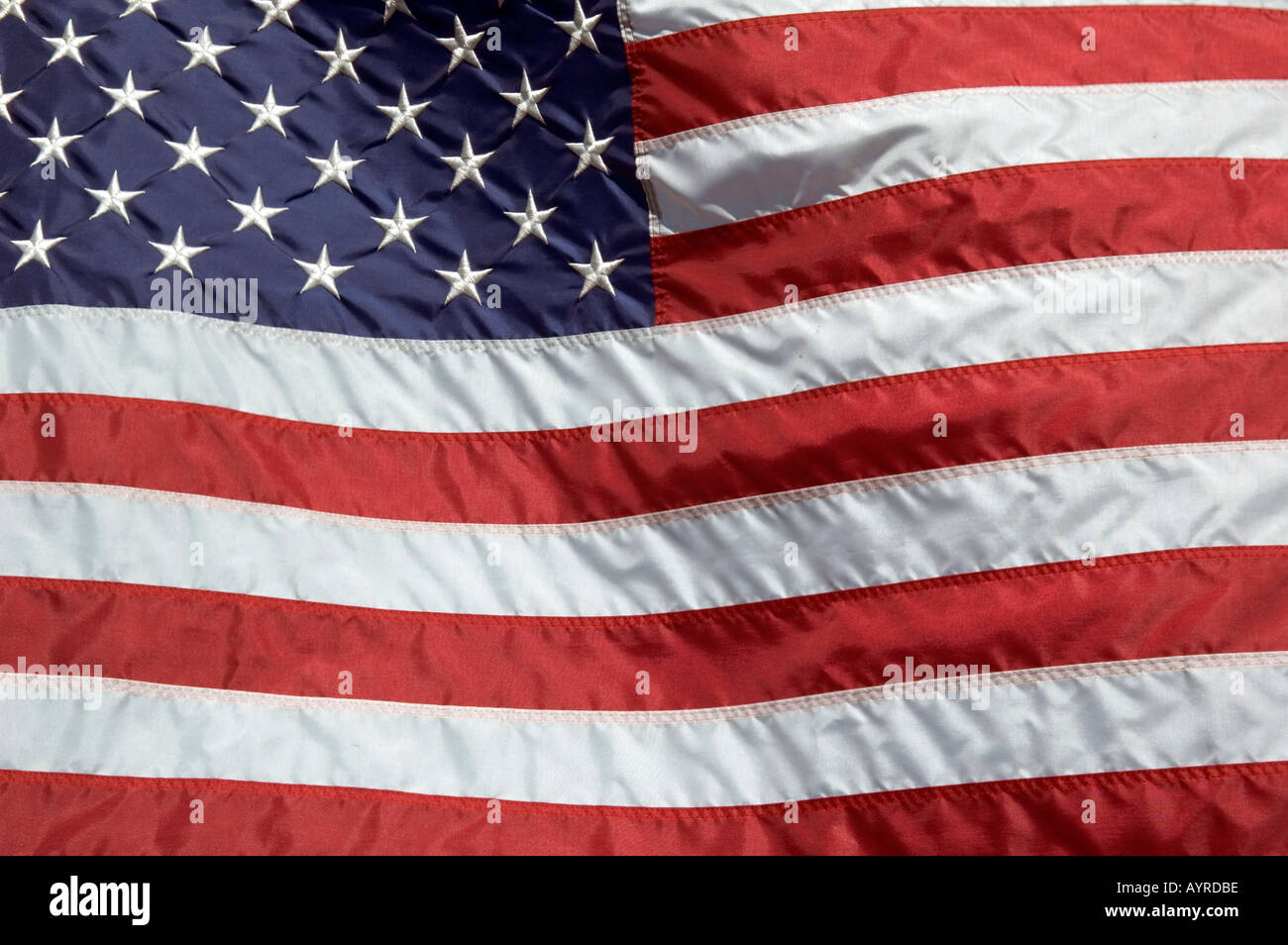 Bandiera americana battenti nel vento SAN DIEGO IN CALIFORNIA, STATI UNITI D'AMERICA Foto Stock