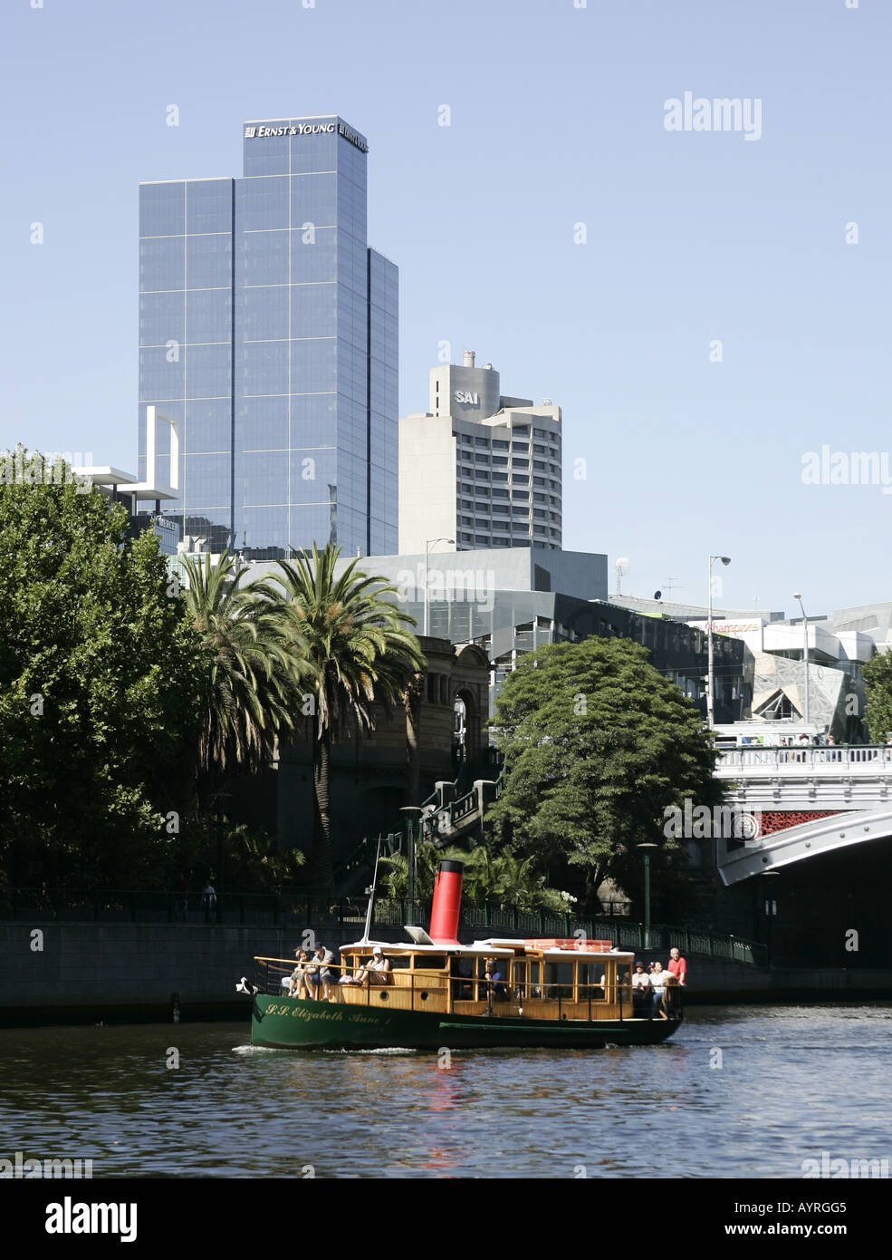 Vecchio battello a vapore sul Fiume Yarra di Melbourne, Australia. Foto Stock