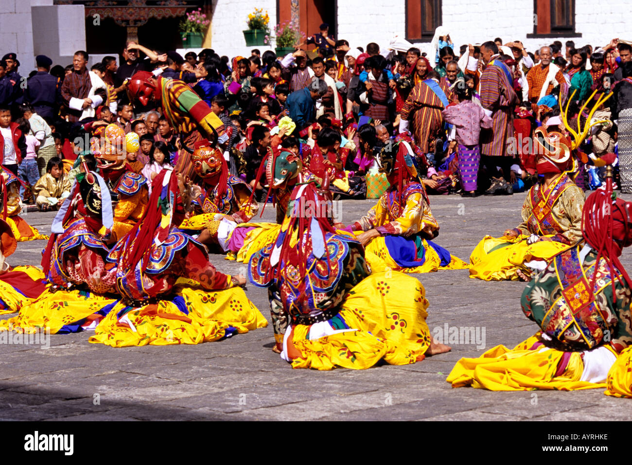 Danzatori mascherati a Thimphu Tsechu (festival), Bhutan Foto Stock