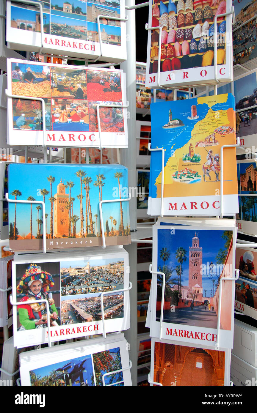 Cartoline in vendita a Marrakech, Marocco Foto Stock