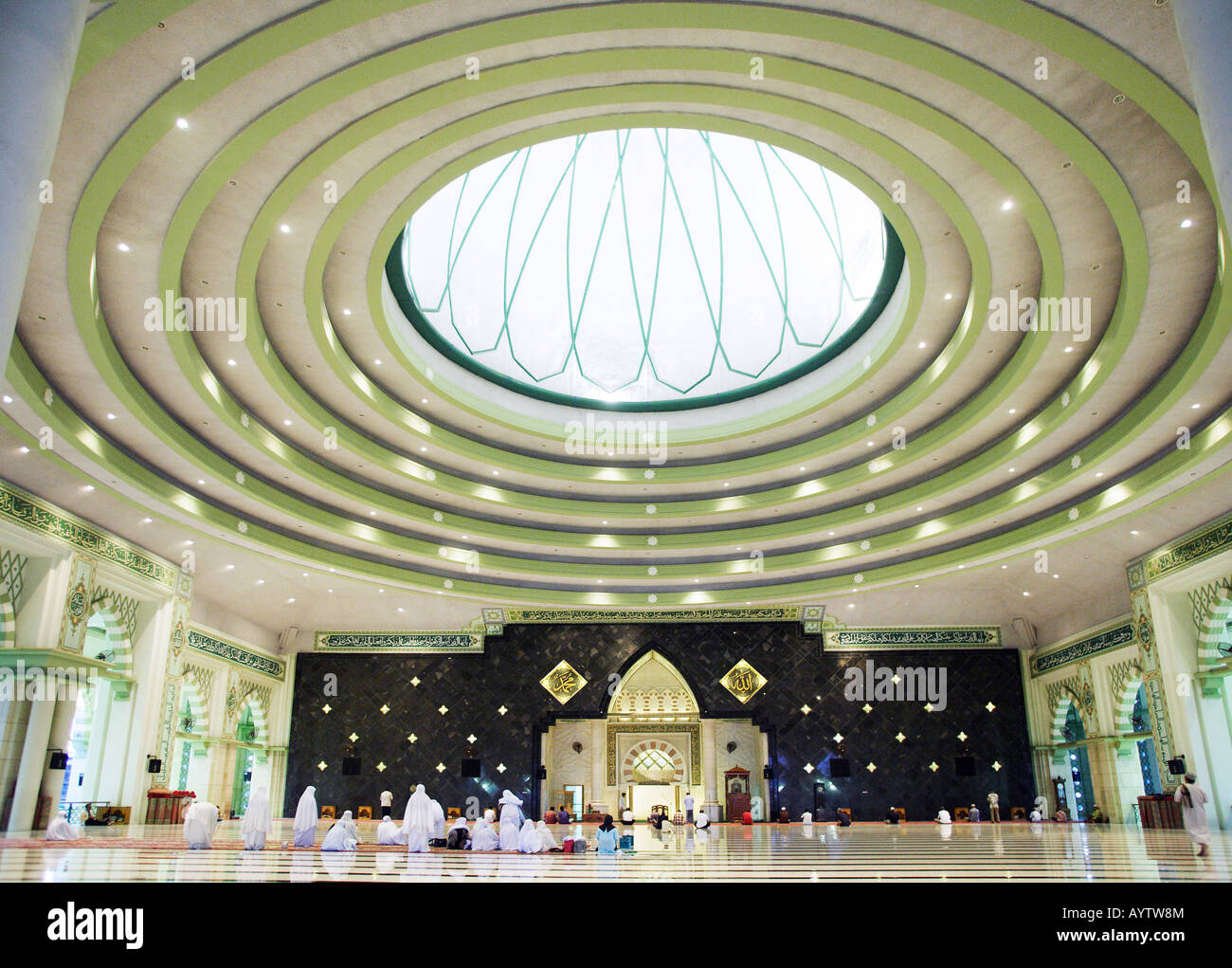 Indonesia: Masjid Raya moschea di Makassar, isola di Sulawesi Foto Stock