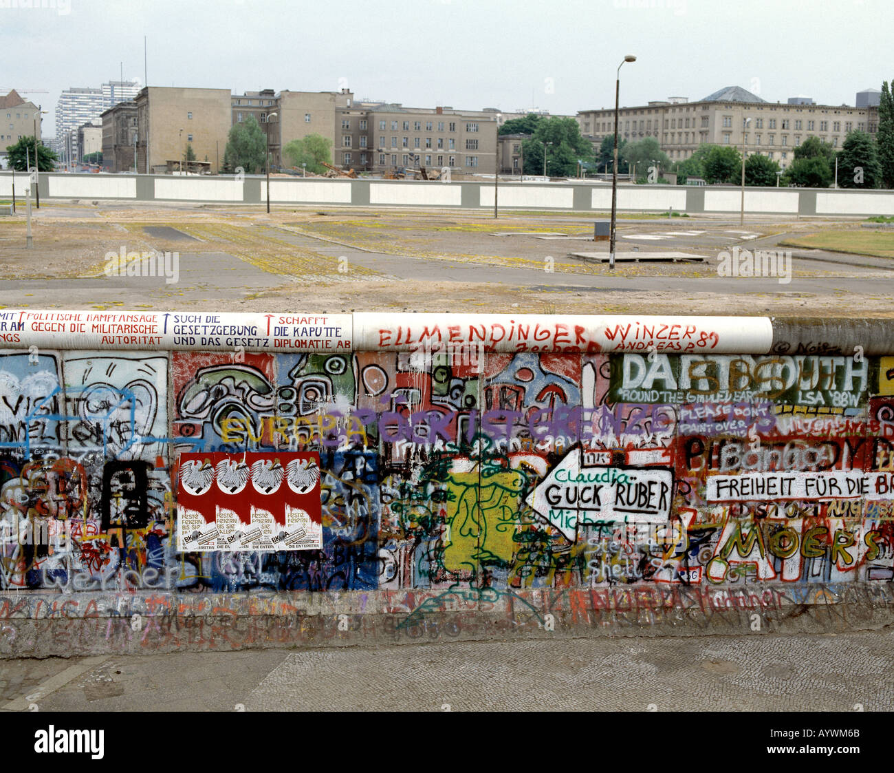 Graffito-Malerei an der Berliner Mauer, Blick nach Ost-Berlin Foto Stock