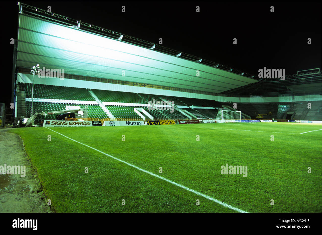 La nuova tribuna a Plymouth Argyle's Home Park completato nel maggio 2002 Foto Stock