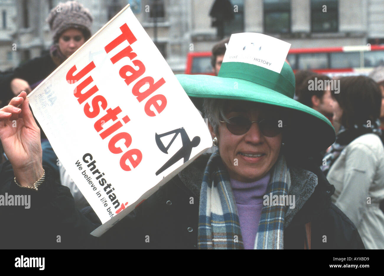 Fare la storia di povertà rally Trafalgar Square Londra 3 febbraio 2005 giustizia fairtrade Foto Stock