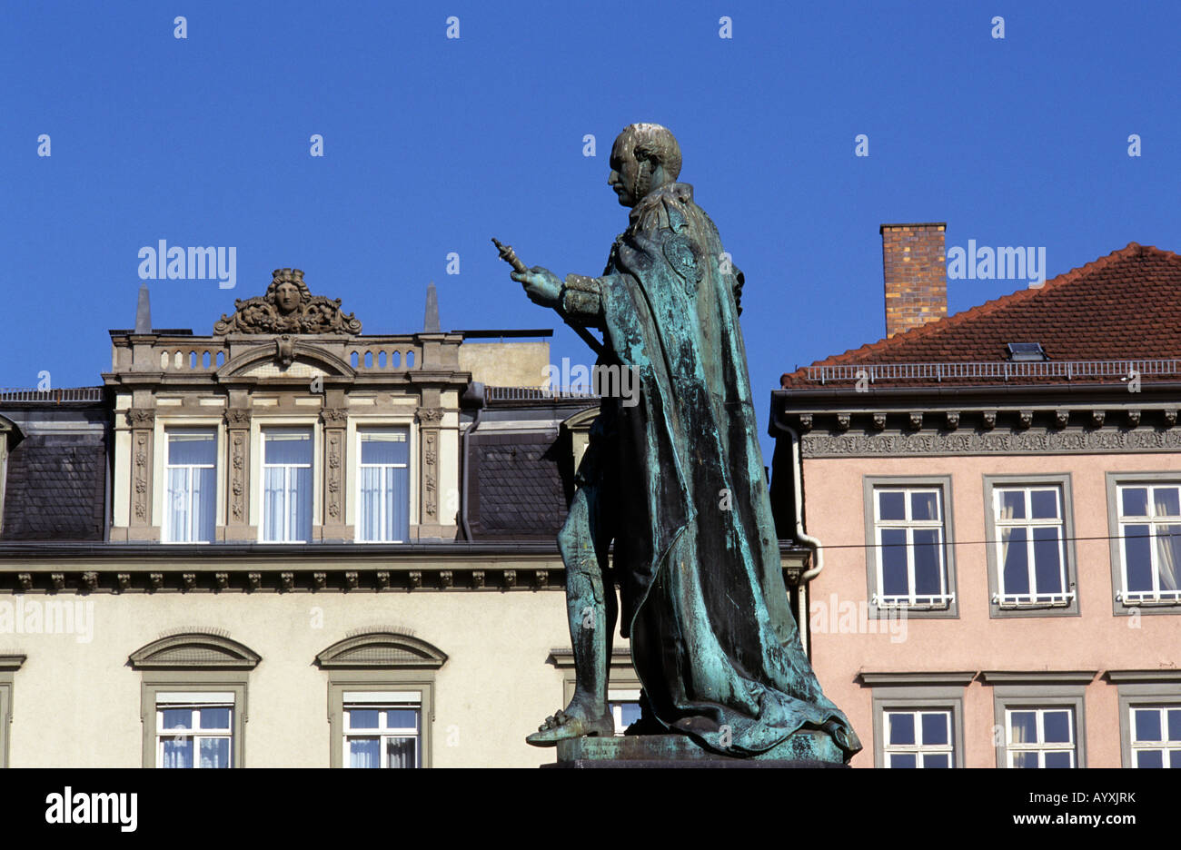 Germania statua DEL PRINCIPE ALBERT consorte di Queen Victoria IN PIAZZA DEL MERCATO COBURG Foto Stock