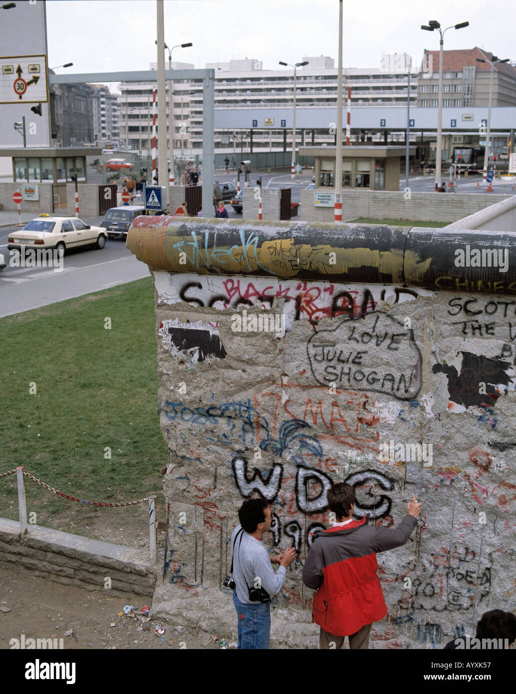 D-Berlin, Berlin Wall, passaggio, Checkpoint Charlie Foto Stock