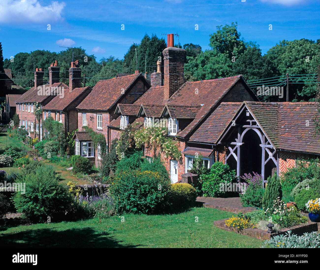 Antichi Cottages nel piccolo borgo di Ringsall in Hertfordshire Regno Unito Foto Stock