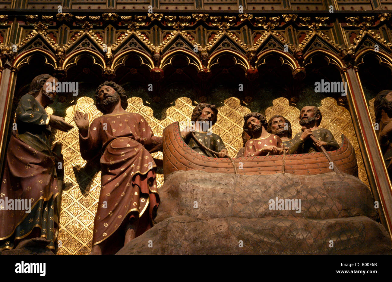 Dettaglio dal XIV secolo in pietra sullo schermo il coro della cattedrale di Notre Dame Parigi Francia Foto Stock